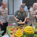 Kapolda Jabar Beri Kejutan Ulang Tahun ke-57 untuk Pangdam III/Siliwangi