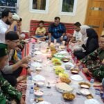 Danramil 0607-07/Warudoyong Perkuat Sinergi Lewat Silaturahmi dan Buka Puasa Bersama Tokoh Masyarakat Sukakarya