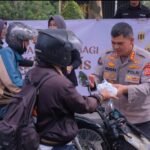 Bid Humas Polda Jabar Berbagi Takjil,Wujud Kepedulian di Bulan Suci Ramadan