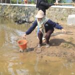 Neng Rahmawati (44 Tahun), Motivator Ibu-ibu Kampung Cidahu, Aktif Berperan Dukung Pembangunan dalam Giat TMMD ke-128 Kodim 0611/Garut